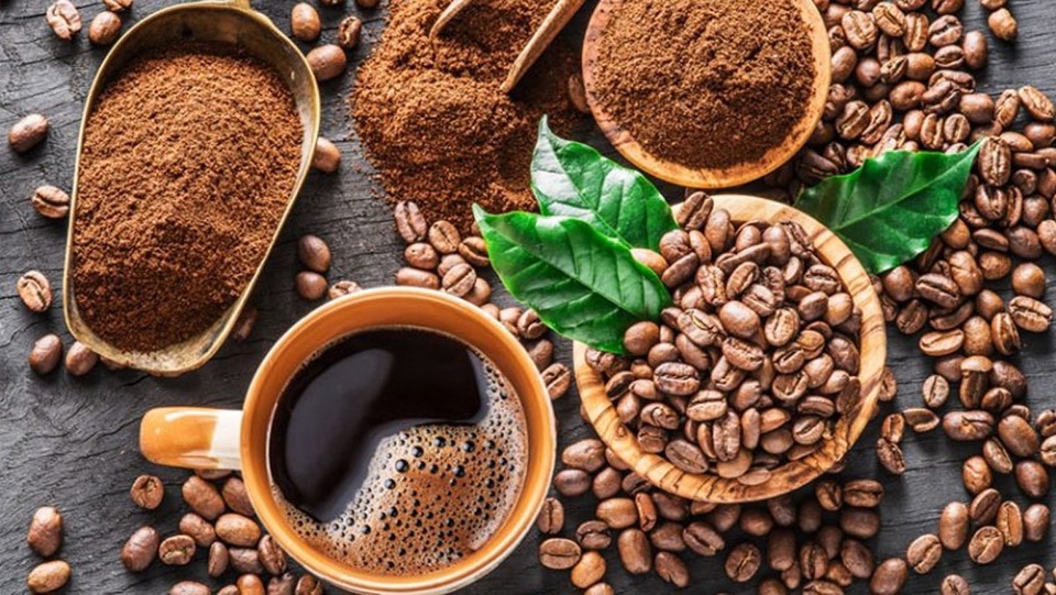 Gi&aacute; c&agrave; ph&ecirc; h&ocirc;m nay 13/8: c&agrave; ph&ecirc; tăng mạnh, Robusta th&ecirc;m 200 USD/tấn