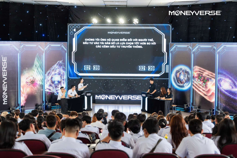 Chương tr&igrave;nh&nbsp;&ldquo;The Moneyverse - Vũ trụ đồng tiền&rdquo; thu h&uacute;t đ&ocirc;ng đảo giới trẻ tham gia.