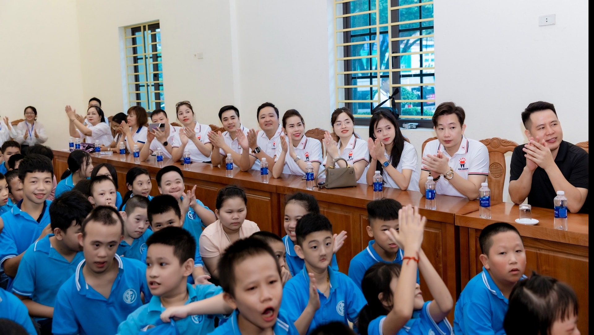 Cộng đồng Nha khoa Việt hỗ trợ trẻ em có hoàn cảnh đặc biệt, gia đình bị ảnh hưởng do lũ tại Thái Nguyên - Ảnh 7.