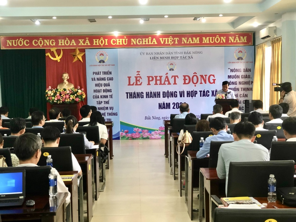 Li&ecirc;n minh Hợp t&aacute;c x&atilde; Đắk N&ocirc;ng tổ chức Lễ ph&aacute;t động Th&aacute;ng h&agrave;nh động v&igrave; Hợp t&aacute;c x&atilde; năm 2024 .