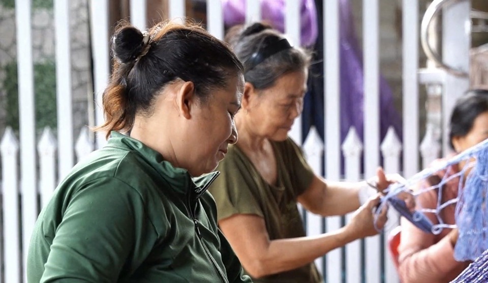 Nơi đ&acirc;y c&oacute; kh&ocirc;ng &iacute;t gia đ&igrave;nh đ&atilde; g&igrave;n giữ v&agrave; tiếp nối truyền thống l&agrave;m nghề v&otilde;ng qua nhiều thế hệ.