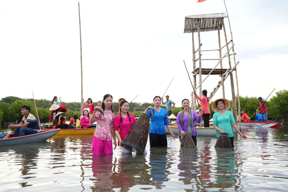 Đảm bảo an to&agrave;n cho du kh&aacute;ch l&agrave; một trong những nhiệm vụ trọng t&acirc;m khi tổ chức c&aacute;c hoạt động du lịch.