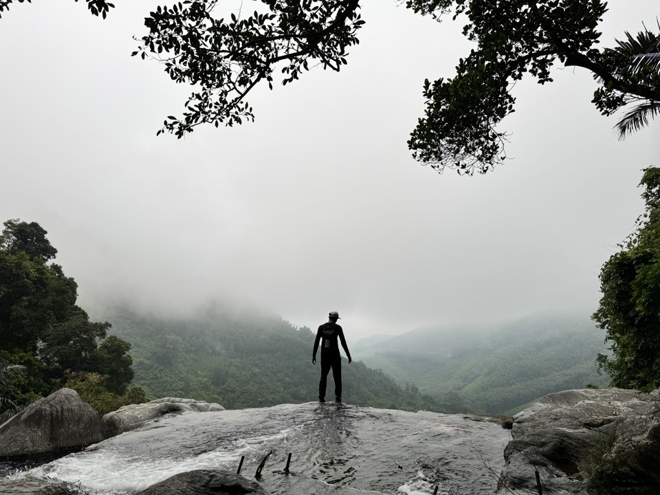 Trekking l&agrave; loại h&igrave;nh du lịch mạo hiểm, thử th&aacute;ch bản th&acirc;n, r&egrave;n luyện nghị lực.