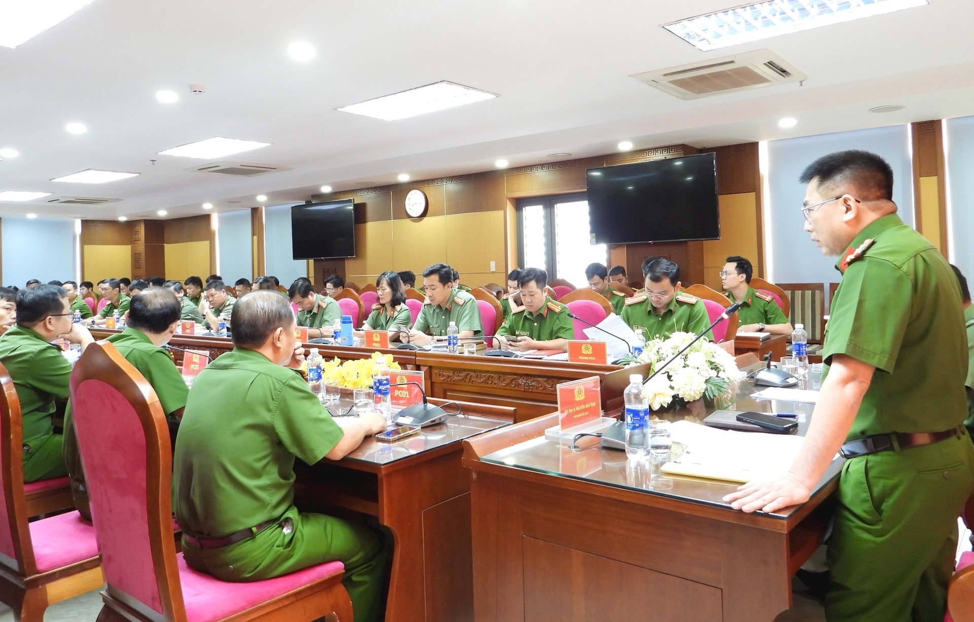 13-5-catp1 13-5-catp1.jpg