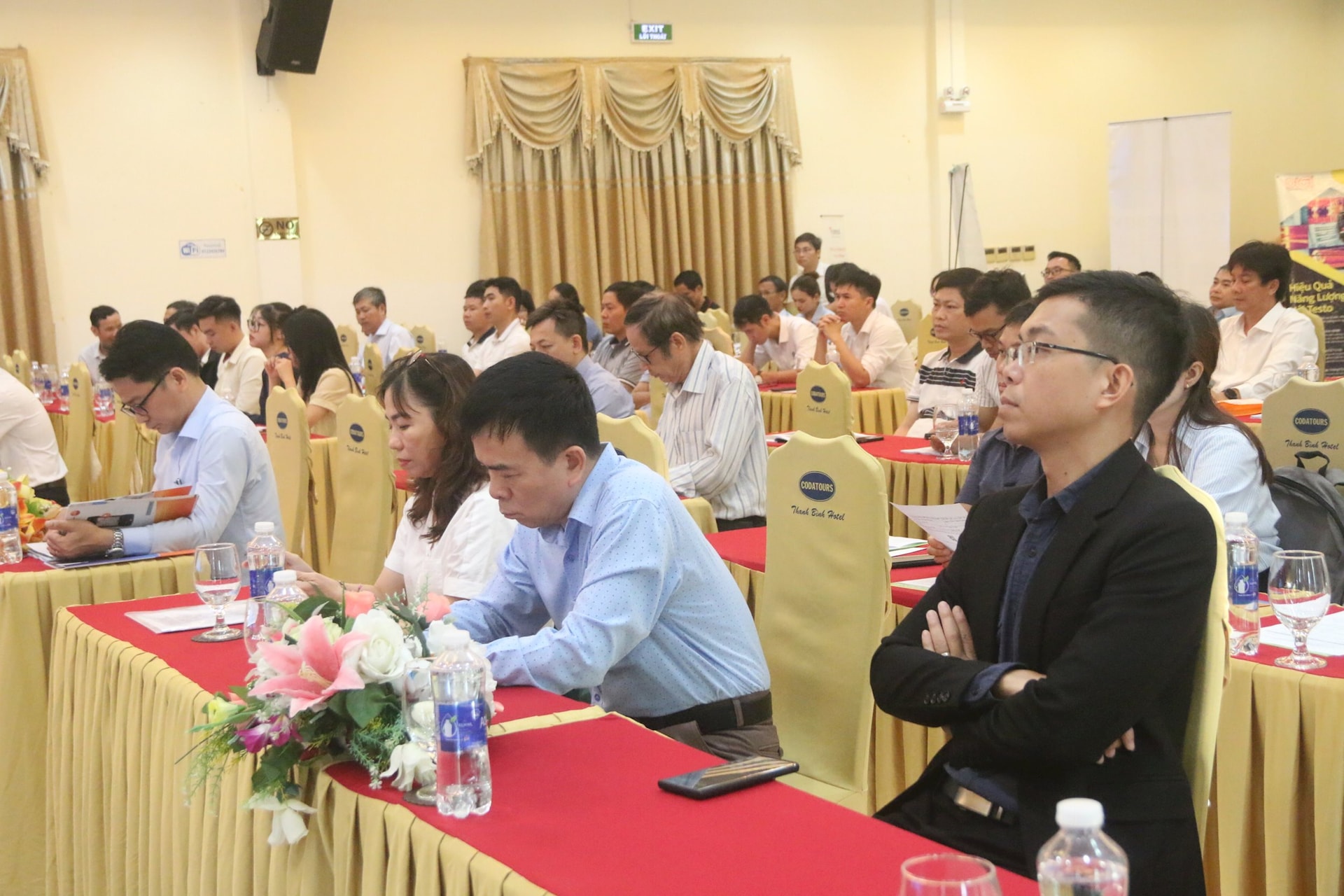 16-5-hoi-thao3 16-5-hoi-thao3.jpg