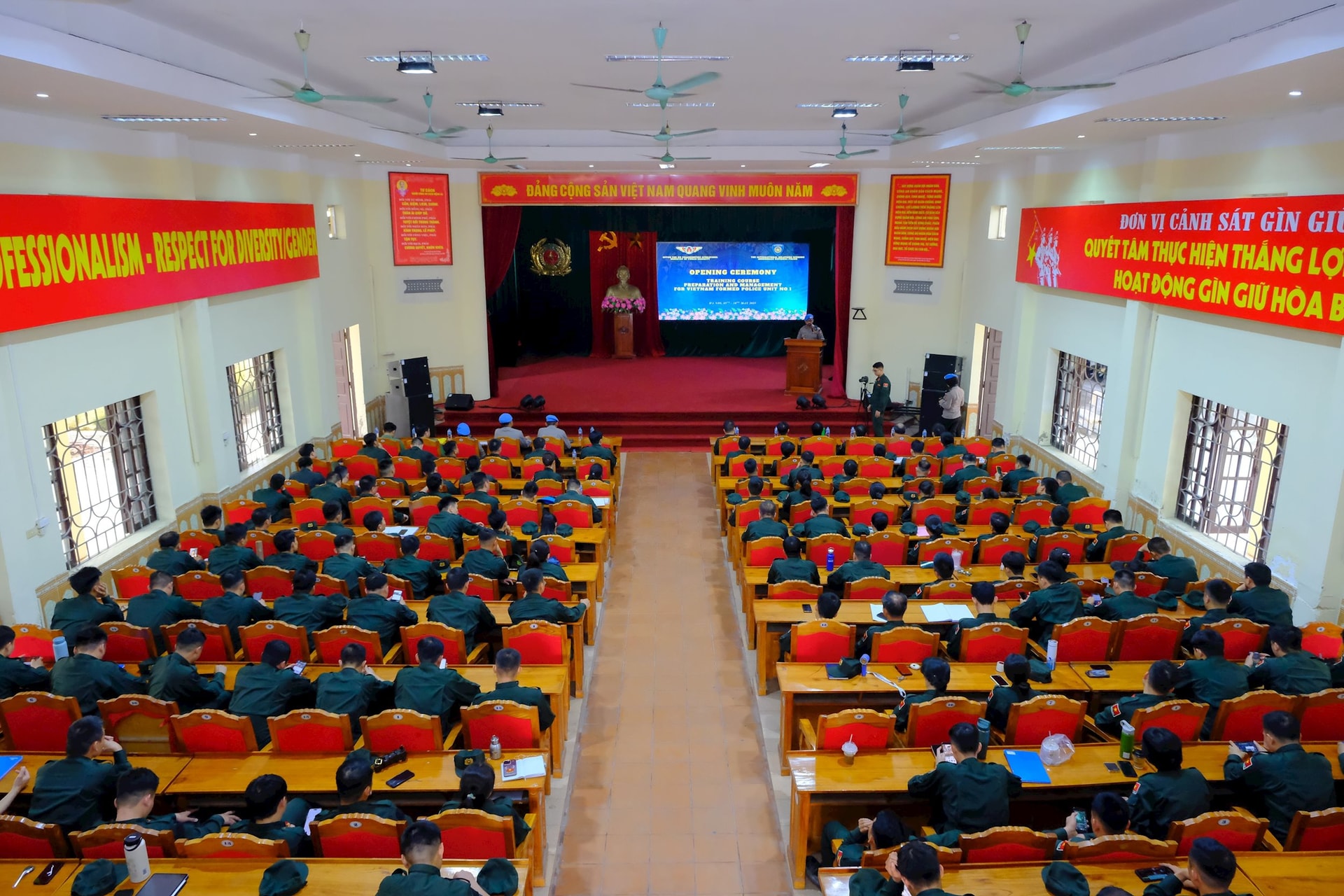 khai-giang-khoa-huan-luyen khai-giang-khoa-huan-luyen.jpg