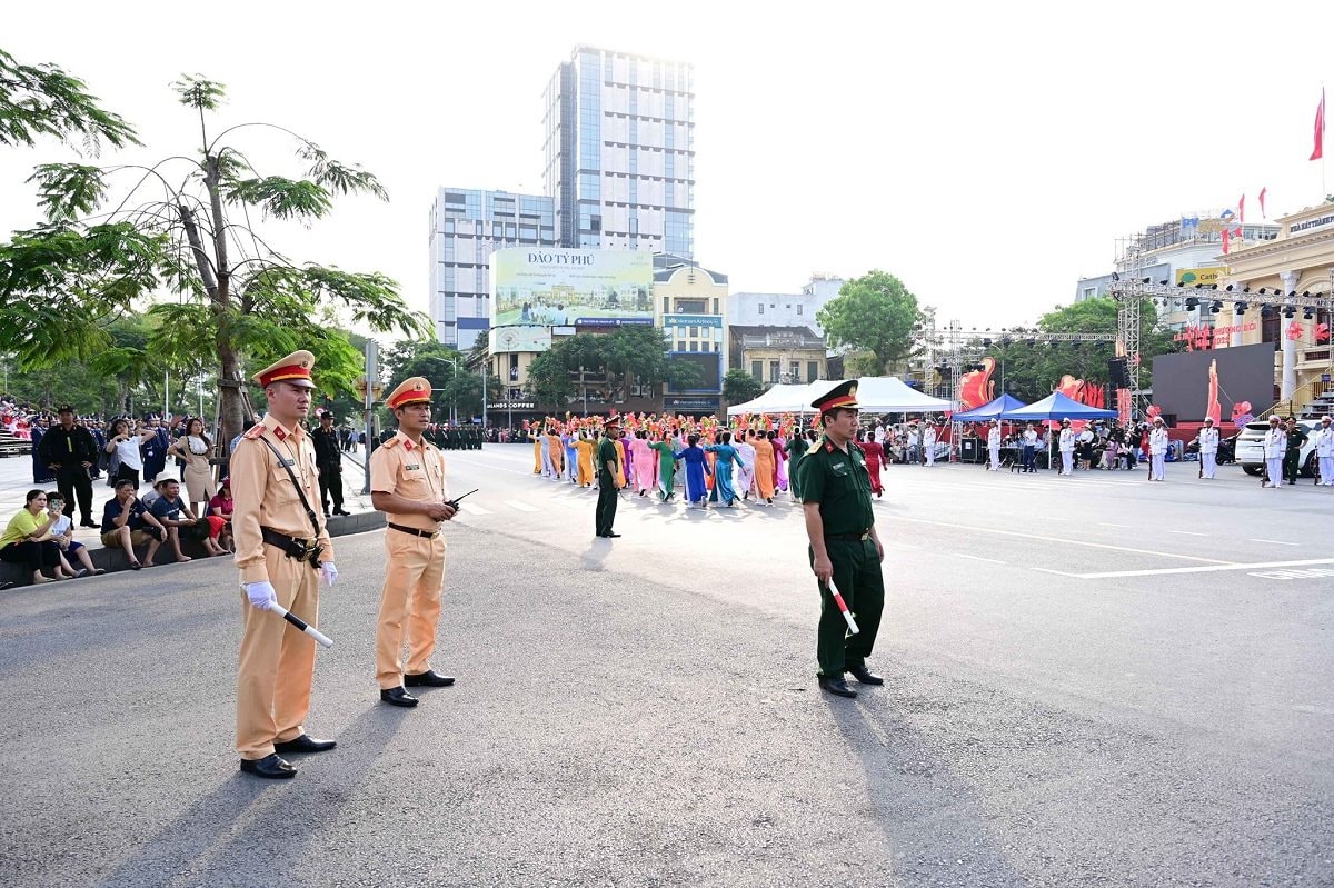 phan-luong-giao-thong phan-luong-giao-thong.jpg