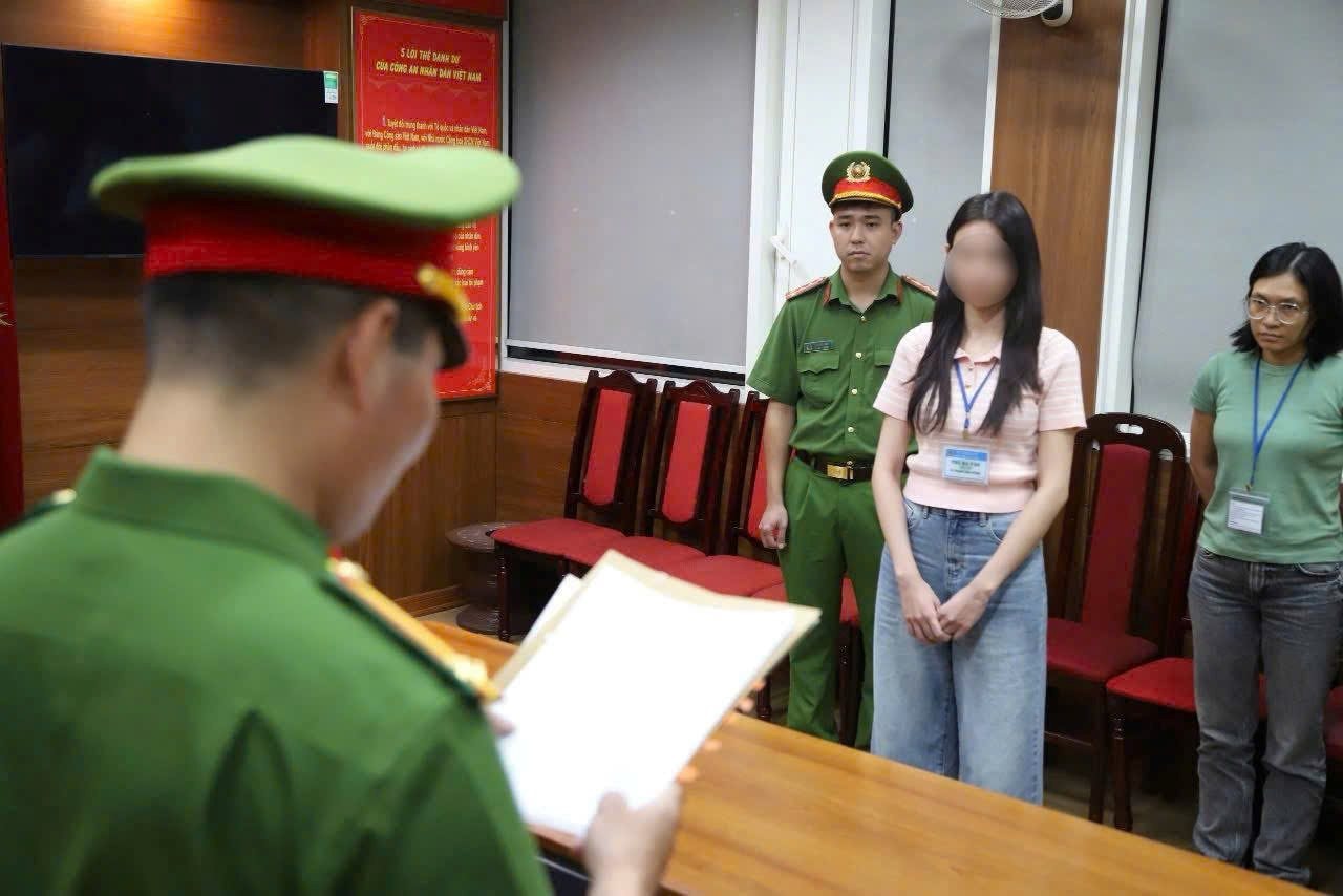 thuy-tien thuy-tien.jpg