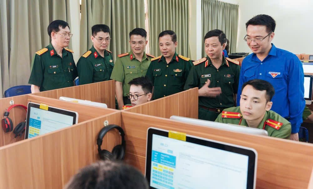 tienganh tienganh.jpg