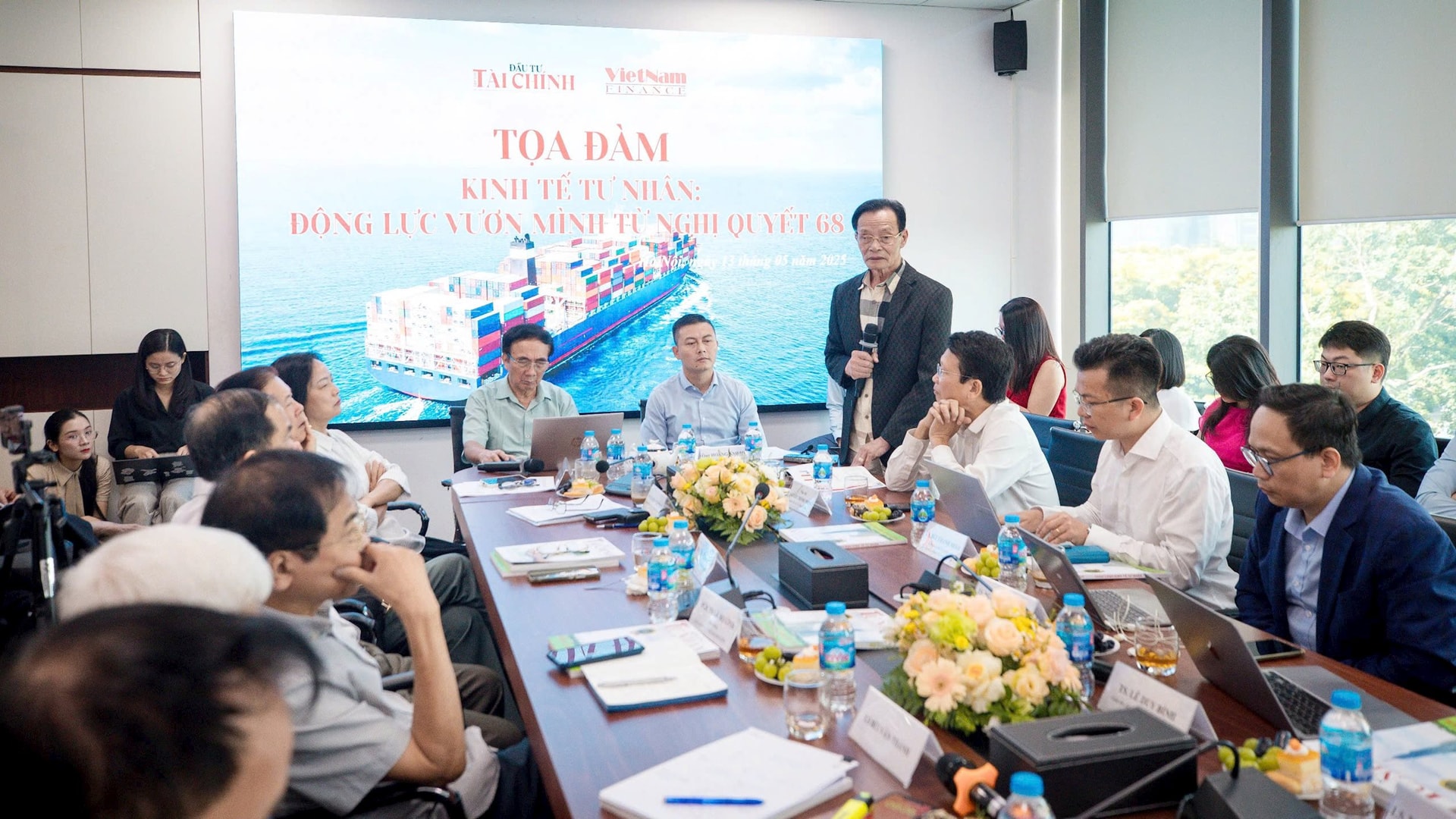 toan-canh-toa-dam toan-canh-toa-dam.jpg