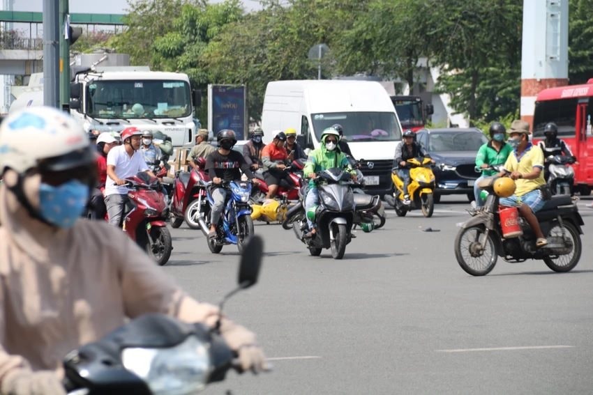 di-vao-duong-cam-duong-nguoc-chieu-co-the-bi-phat-toi-40-trieu-dong-anh-2 di-vao-duong-cam-duong-nguoc-chieu-co-the-bi-phat-toi-40-trieu-dong-anh-2.jpg