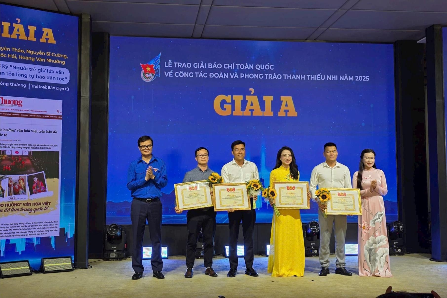 giaia1 giaia(1).jpg
