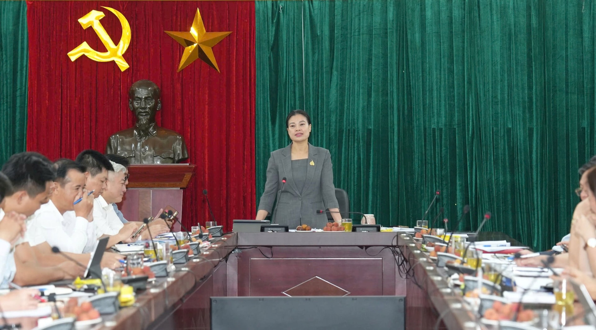 giam-doc-so-van-hoa-the-thao-ha-noi-bach-lien-huong giam-doc-so-van-hoa-the-thao-ha-noi-bach-lien-huong.jpg