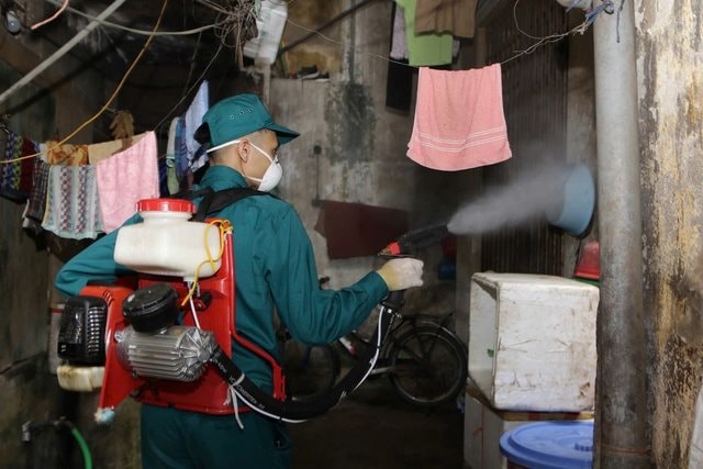 ha-noi-so-ca-mac-covid-19-va-sot-xuat-huyet-da-giam ha-noi-so-ca-mac-covid-19-va-sot-xuat-huyet-da-giam.jpg