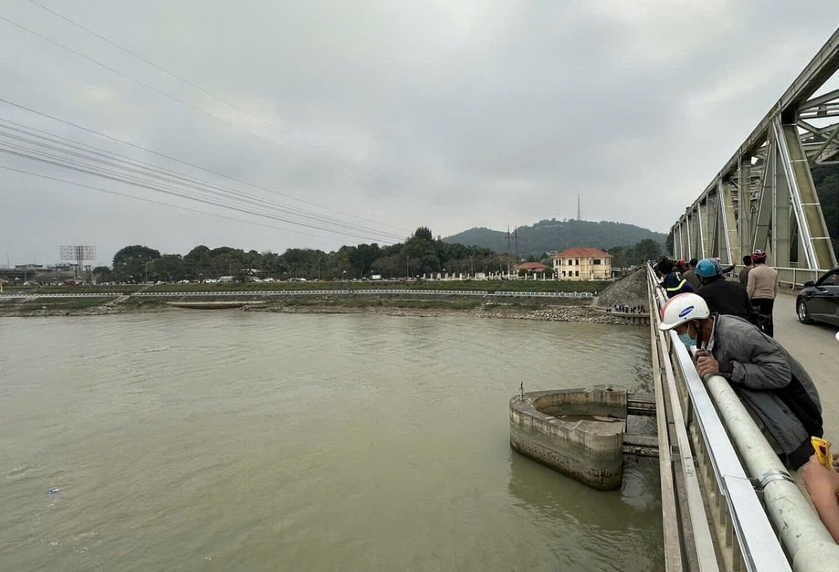 nhaycau nhaycau.jpg
