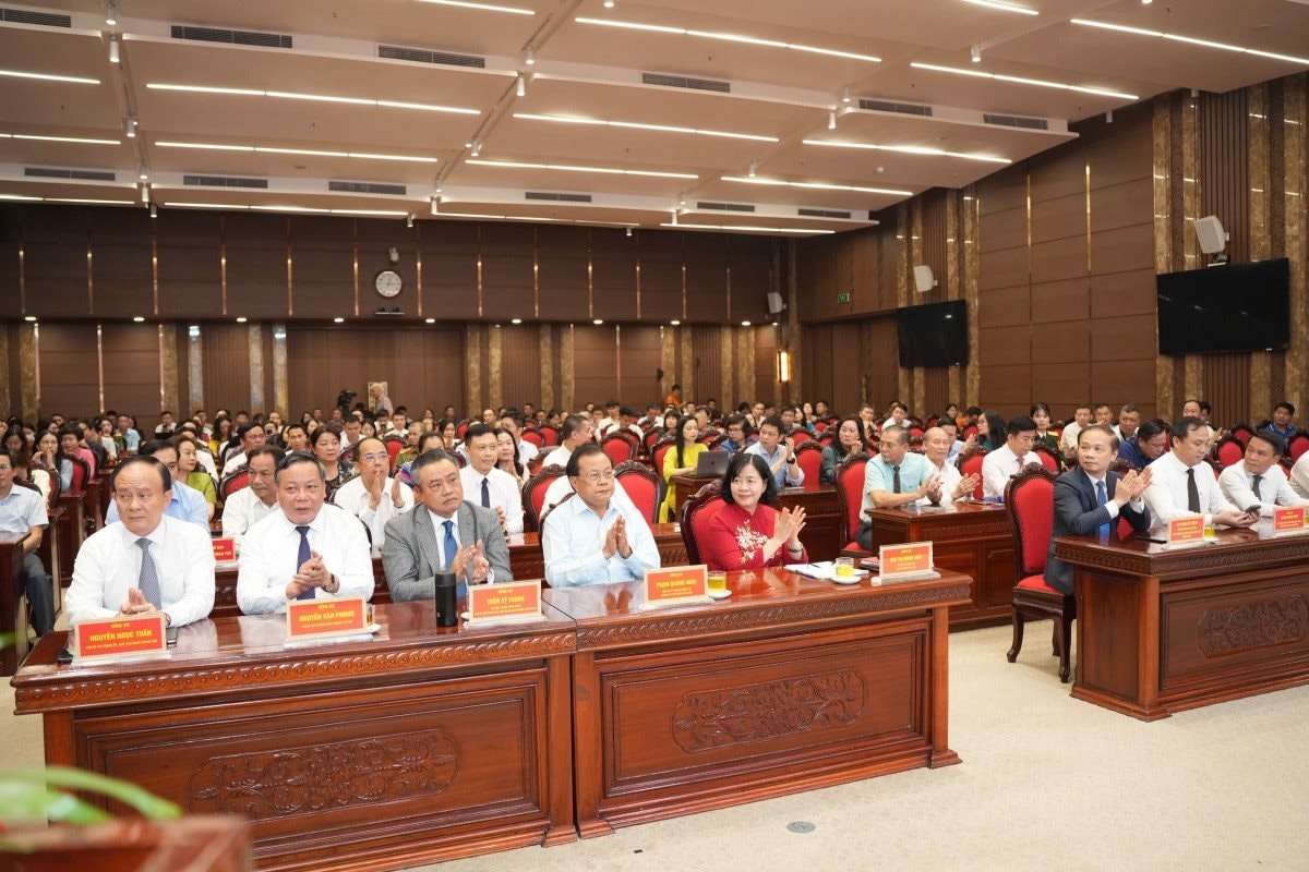 thanh-uy-ha-noi-gap-mat-bao-chi thanh-uy-ha-noi-gap-mat-bao-chi.jpg