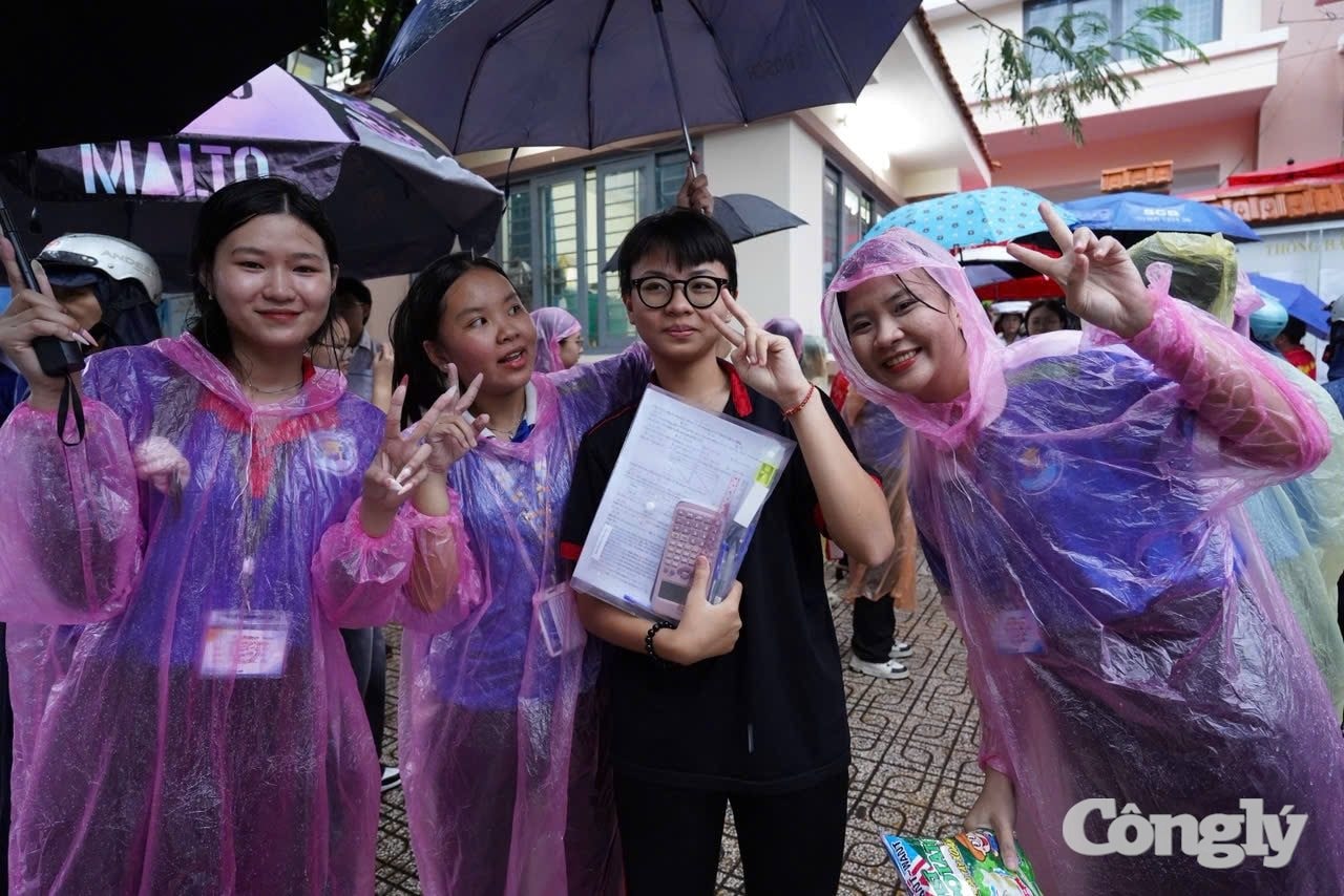 w_chieu-5h-thpt-tan-thoi-hoa-hoang-long-4 W_chieu-5h-thpt-tan-thoi-hoa-hoang-long-4-.jpg
