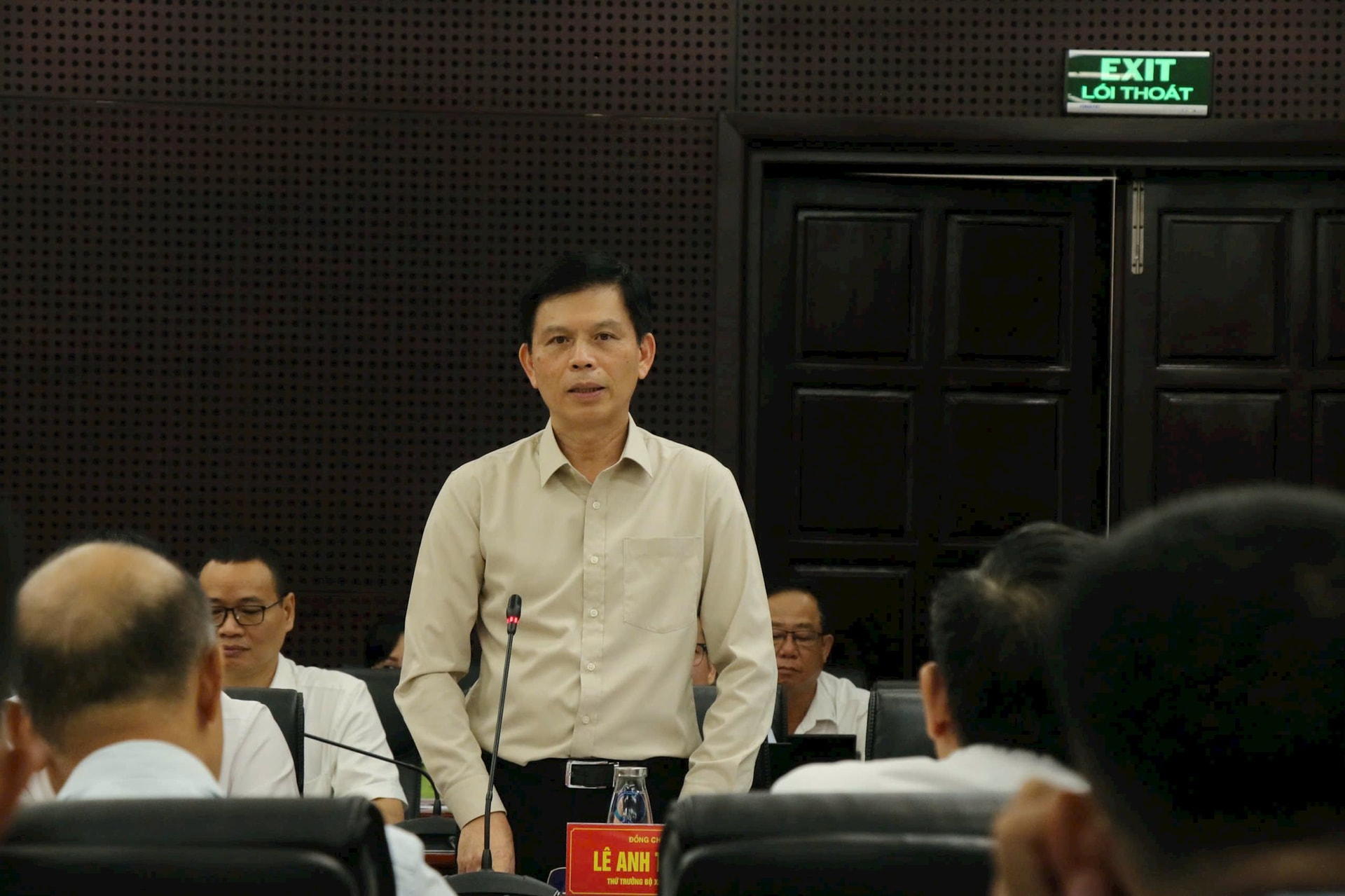 11-7-hang-khong9 11-7-hang-khong9.jpg