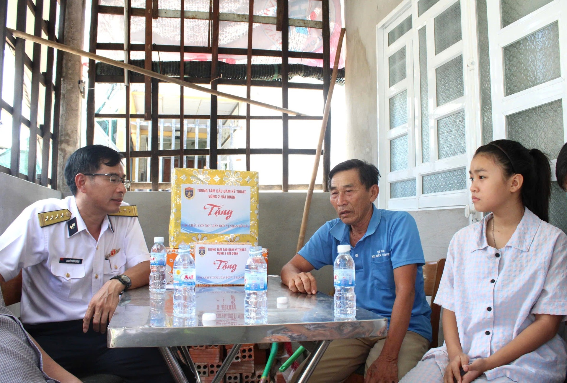 anh-2 anh-2.-ong-mai-van-man-ong-ngoai-cua-chau-ho-ngoc-yen-chia-se.jpg