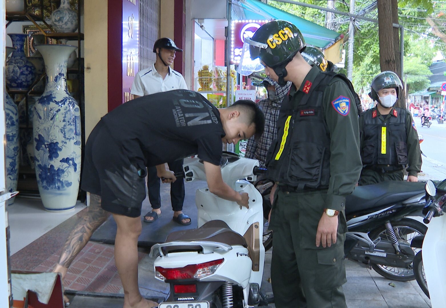 giaothong giaothong.jpg