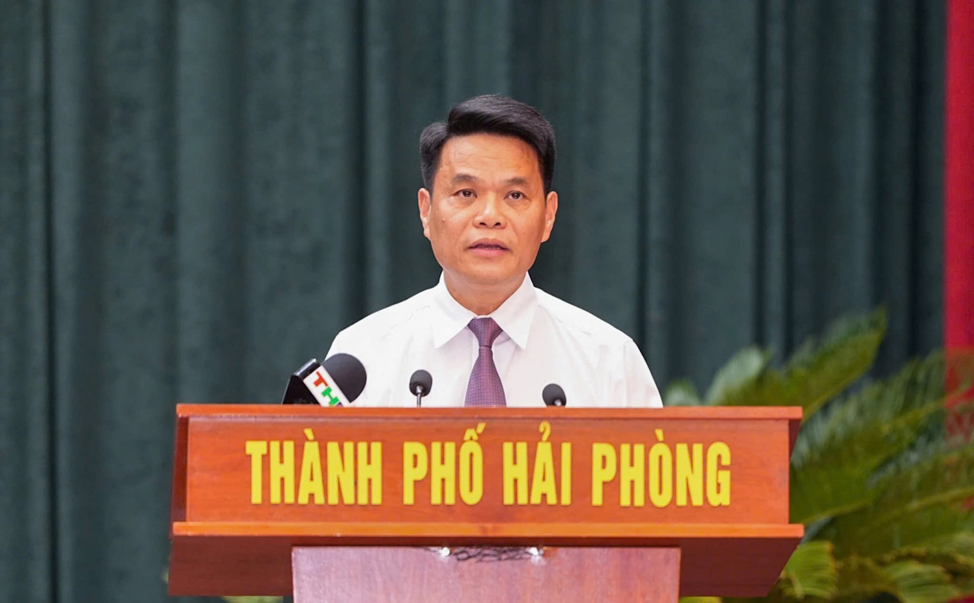 le-ngoc-chau le-ngoc-chau.jpg