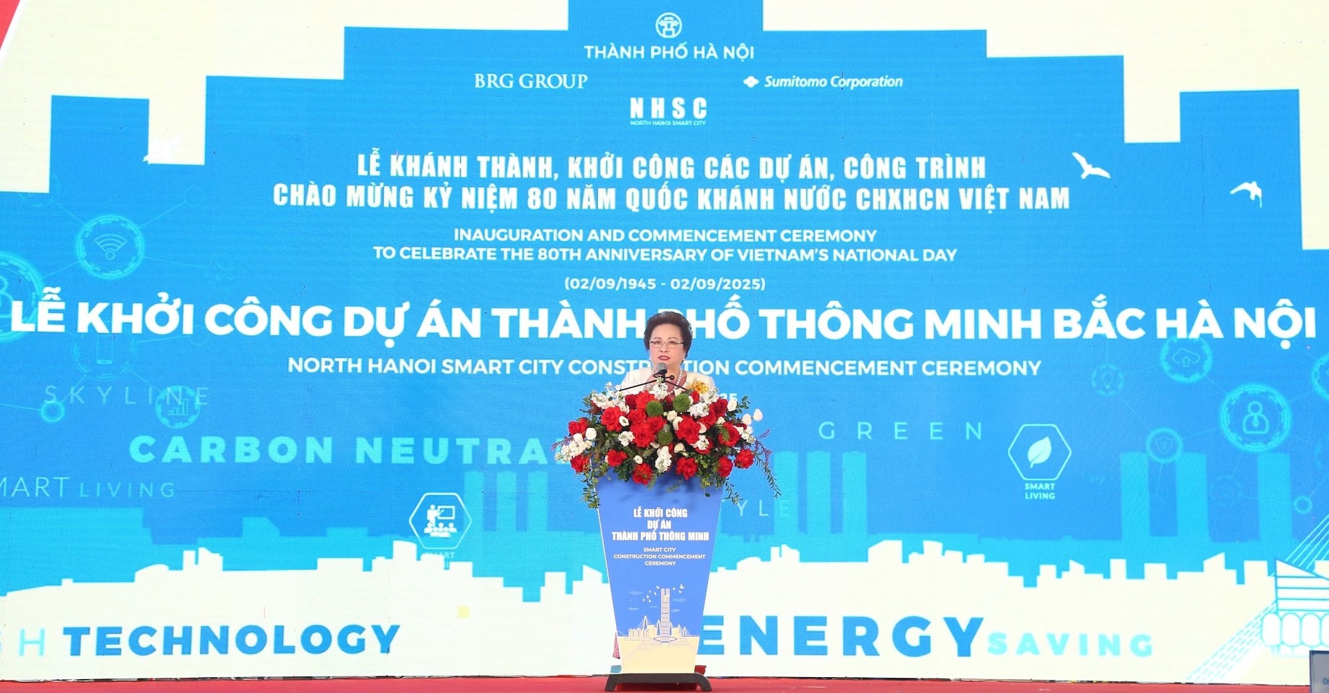 03-madame-nguyen-thi-nga-chu-tich-tap-doan-brg-pho-chu-tich-kiem-tong-giam-doc-cong-ty-thanh-pho-thong-minh-bac-ha-noi-phat-bieu-tai-su-kien 03-madame-nguyen-thi-nga-chu-tich-tap-doan-brg-pho-chu-tich-kiem-tong-giam-doc-cong-ty-thanh-pho-thong-minh-bac-ha-noi-phat-bieu-tai-su-kien.jpg