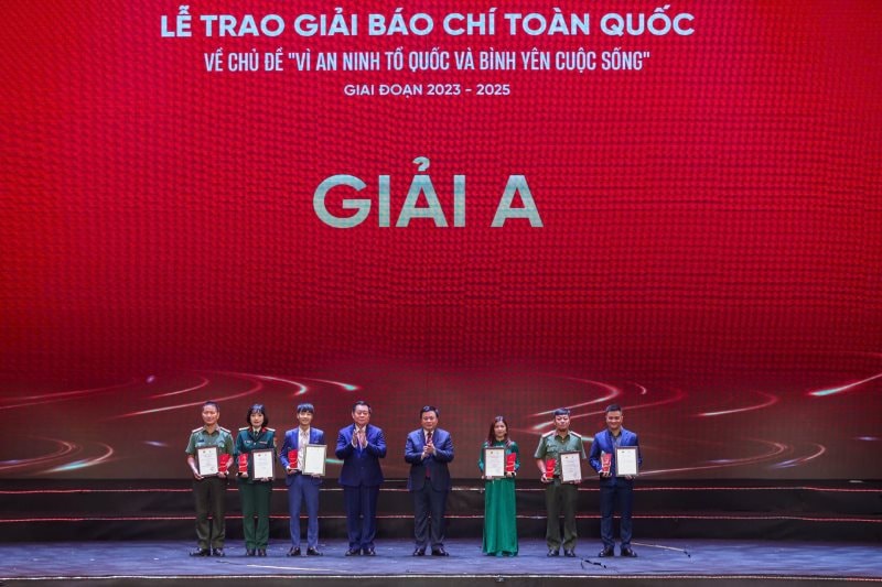 bao-chi bao-chi.jpg