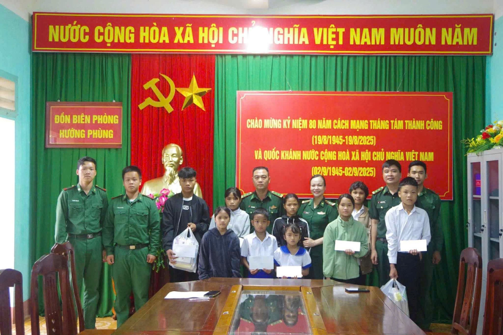 bien-phong-huong-phung bien-phong-huong-phung.jpg