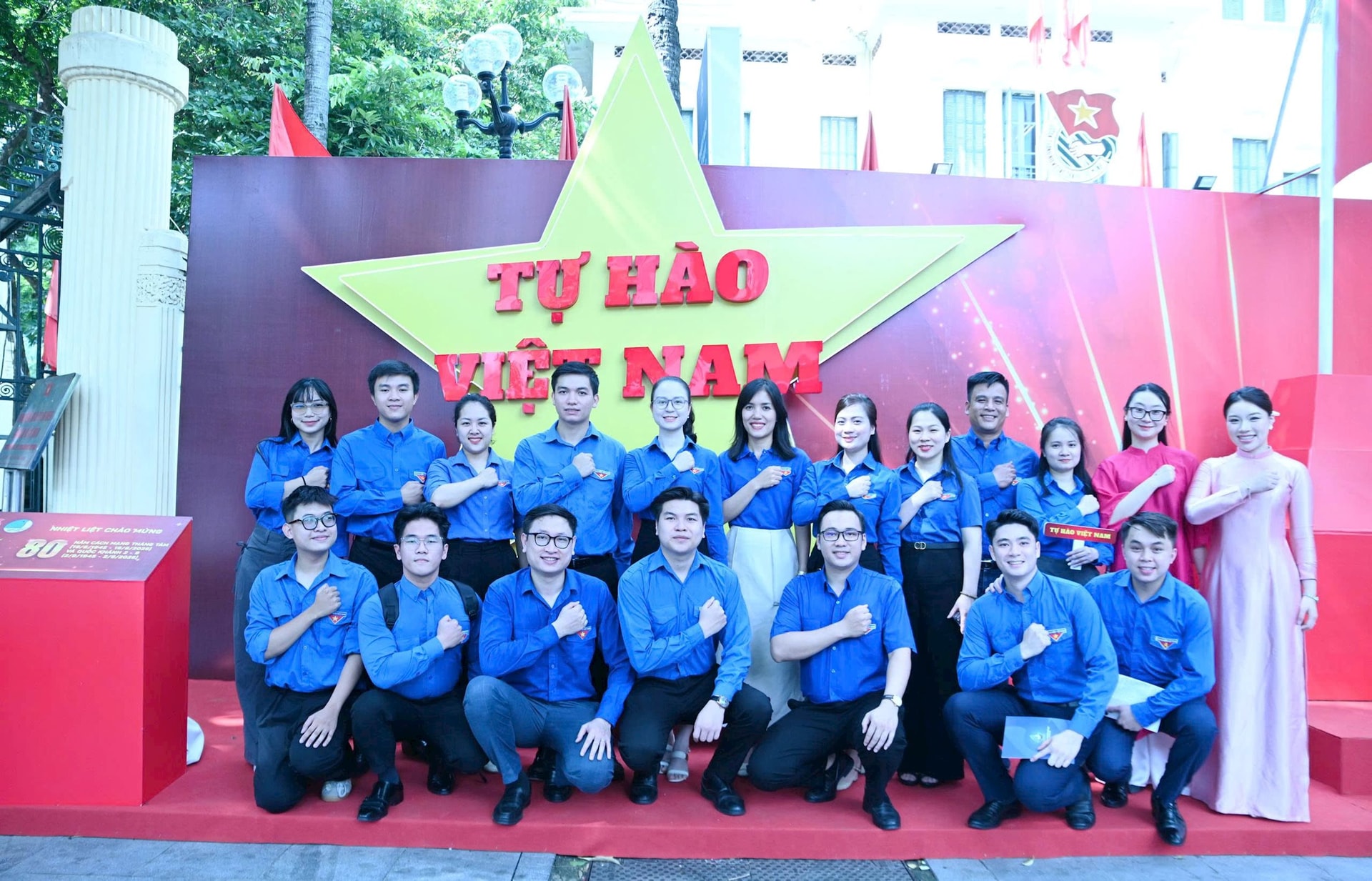 chiendichtruyenthong.jpg