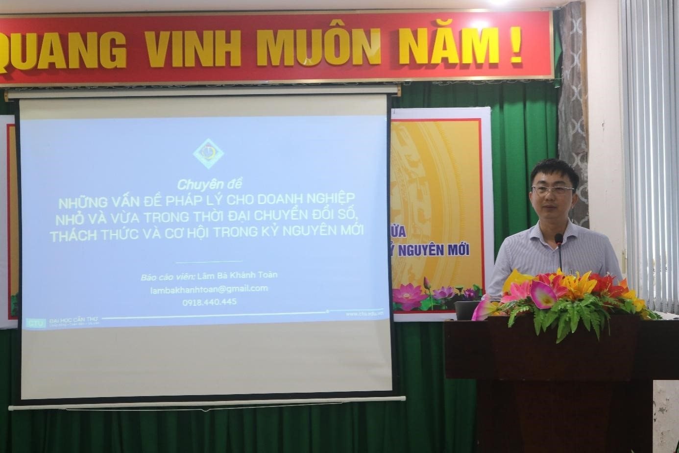 lam-ba-khanh-toan lam-ba-khanh-toan.jpg