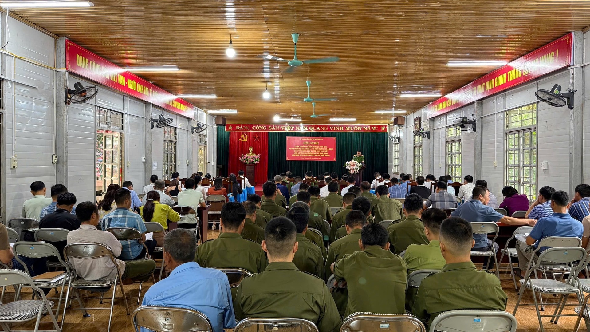 quang-canh quang-canh.jpg
