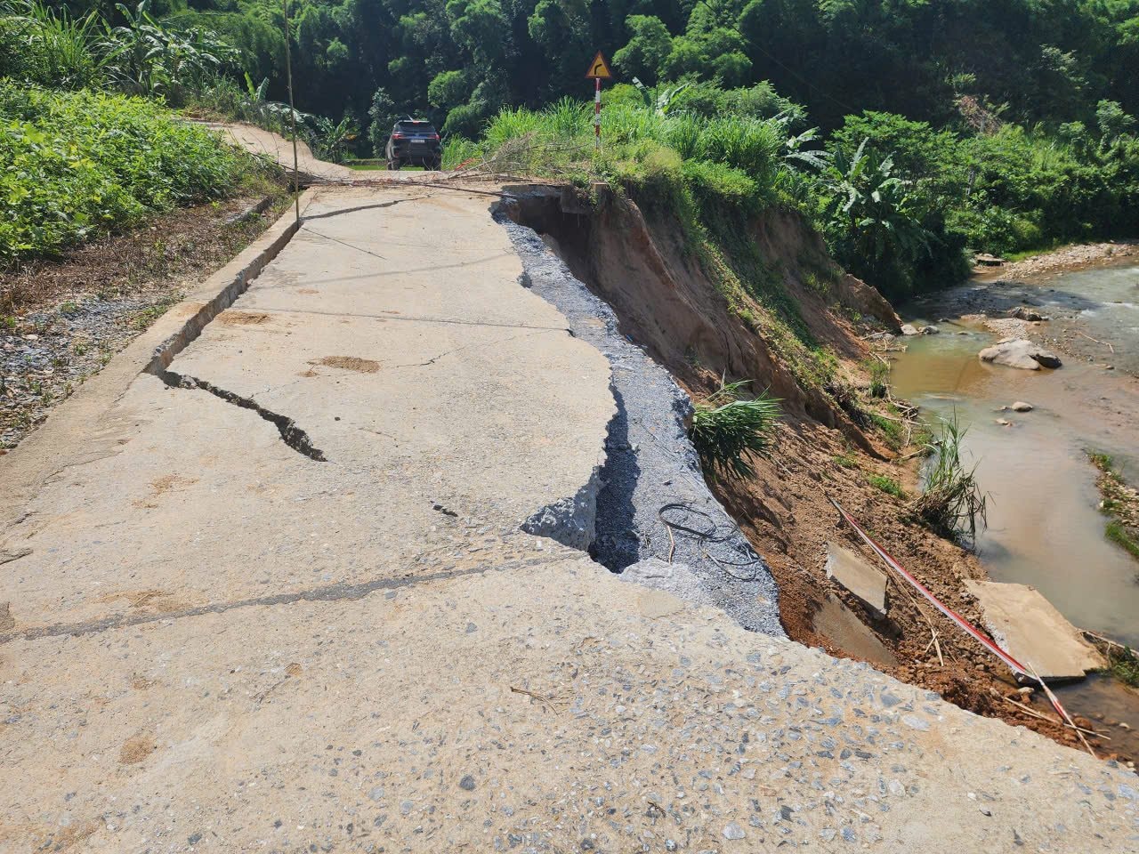 satlo-3 satlo.jpg