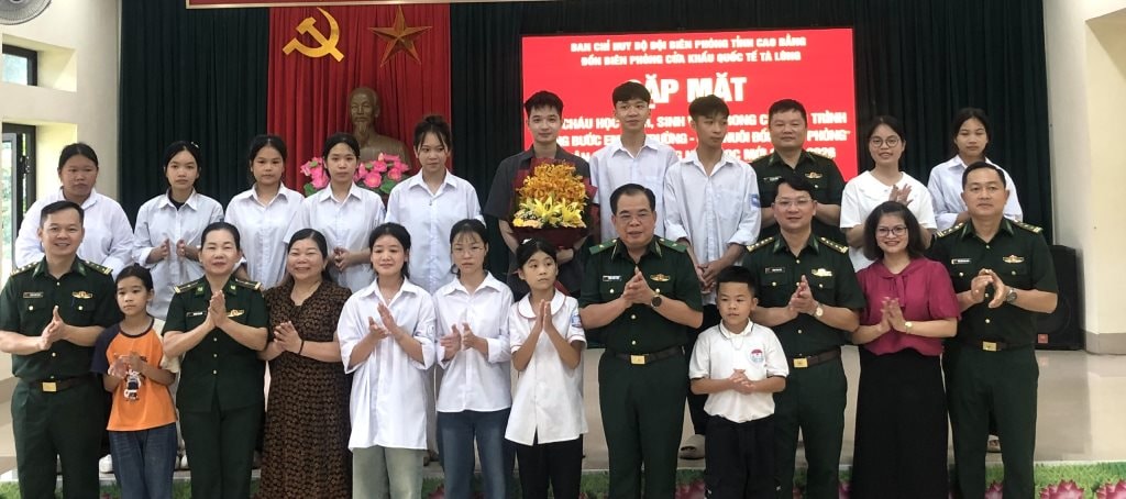 con-nuoi-bien-phong-3 con-nuoi-bien-phong-3-.jpg