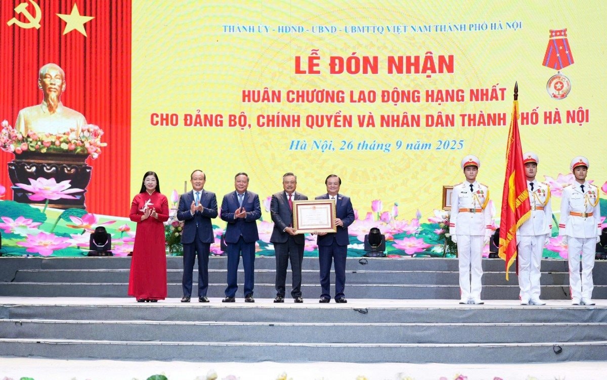 ha-noi-don-nhan-huan-chuong-lao-dong-hang-nhat ha-noi-don-nhan-huan-chuong-lao-dong-hang-nhat.jpeg