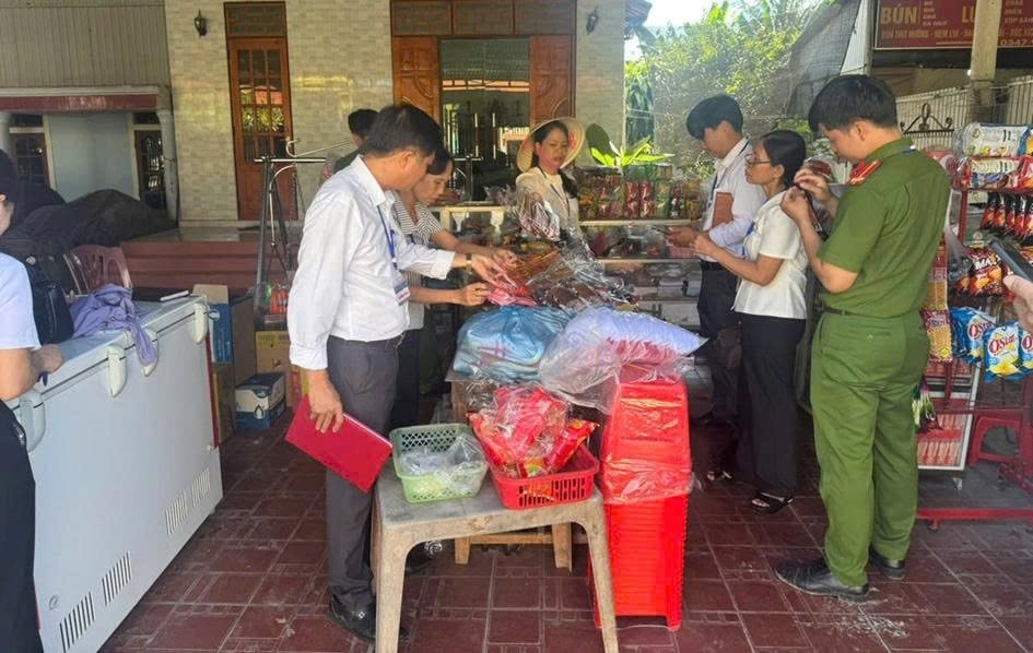 kiem-tra-quan-truong-hoc kiem-tra-quan-truong-hoc.jpg