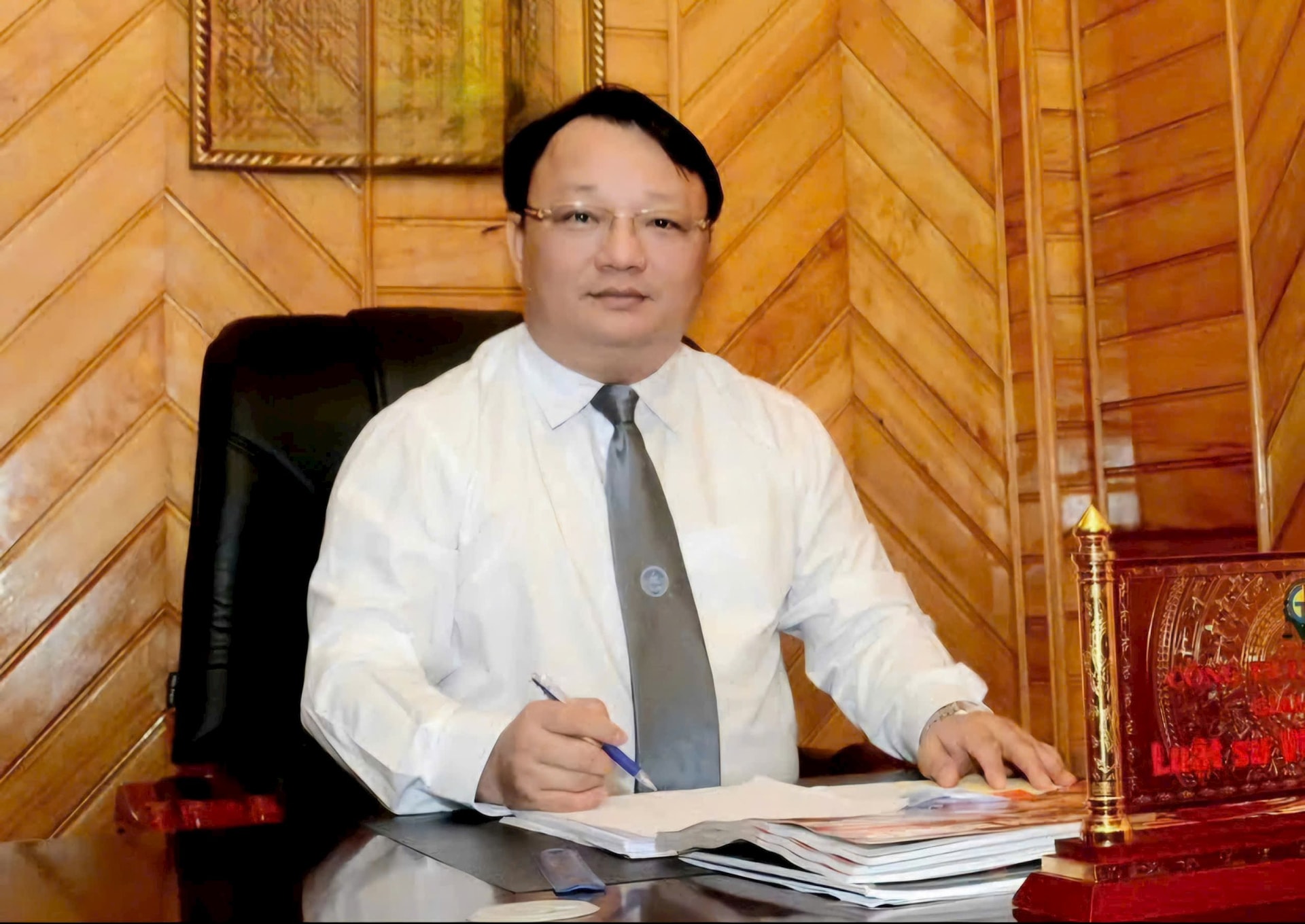lsu-quy-quang-ninh lsu-quy-quang-ninh.jpg