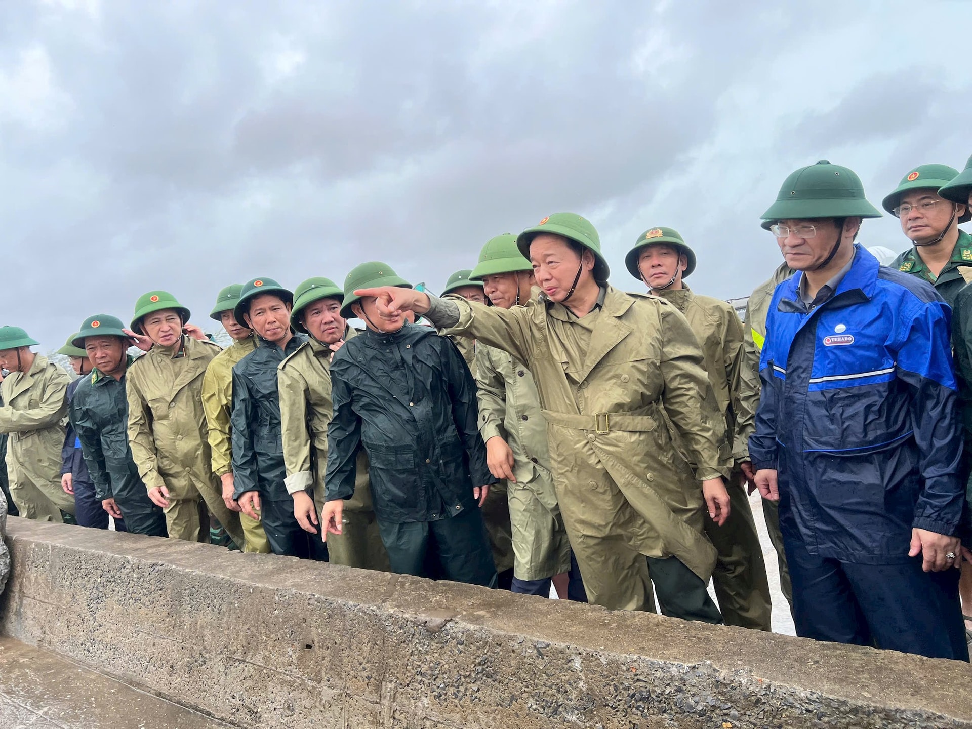 pho_thu_tuong_tran_hong_ha_2 pho_thu_tuong_tran_hong_ha_2.jpg