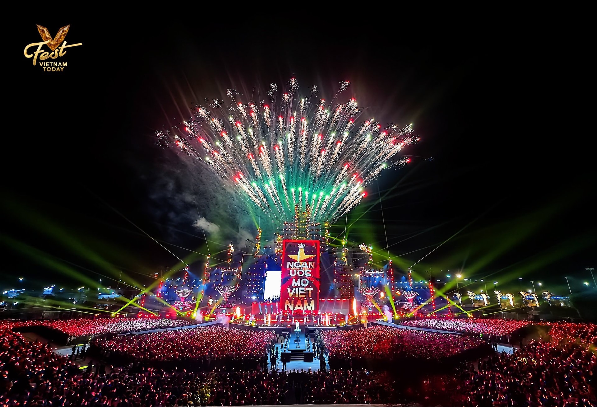 san-khau-hoanh-trang-cua-v-fest-vietnam-today-toi-ngay-20 san-khau-hoanh-trang-cua-v-fest-vietnam-today-toi-ngay-20.9.jpg