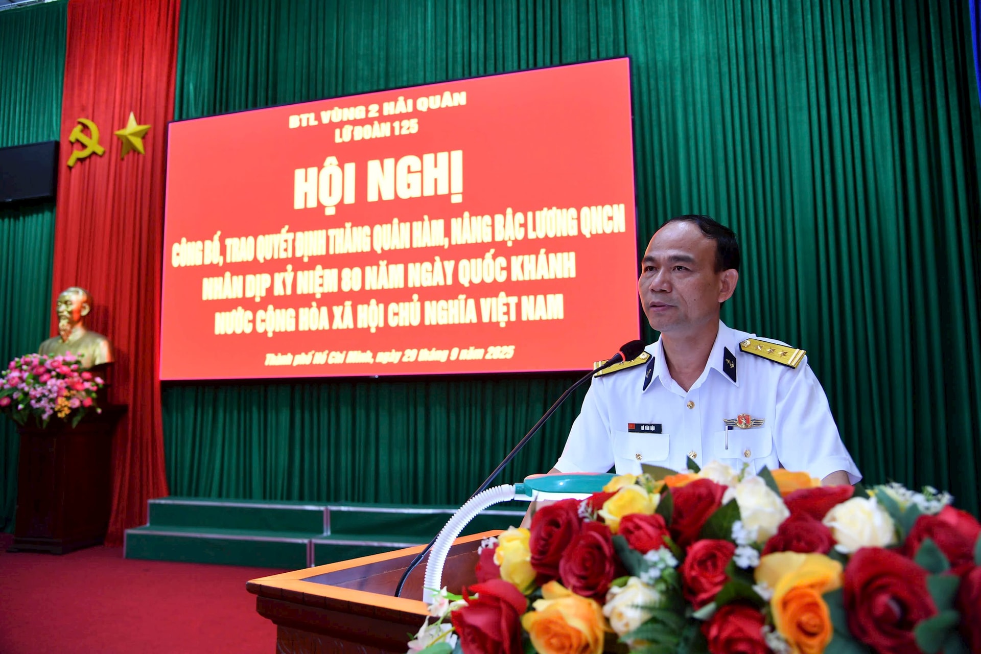 anh-1 anh-1.-thuong-ta-ha-van-hau-pho-chinh-uy-lu-doan-phat-bieu-tai-hoi-nghi.jpg
