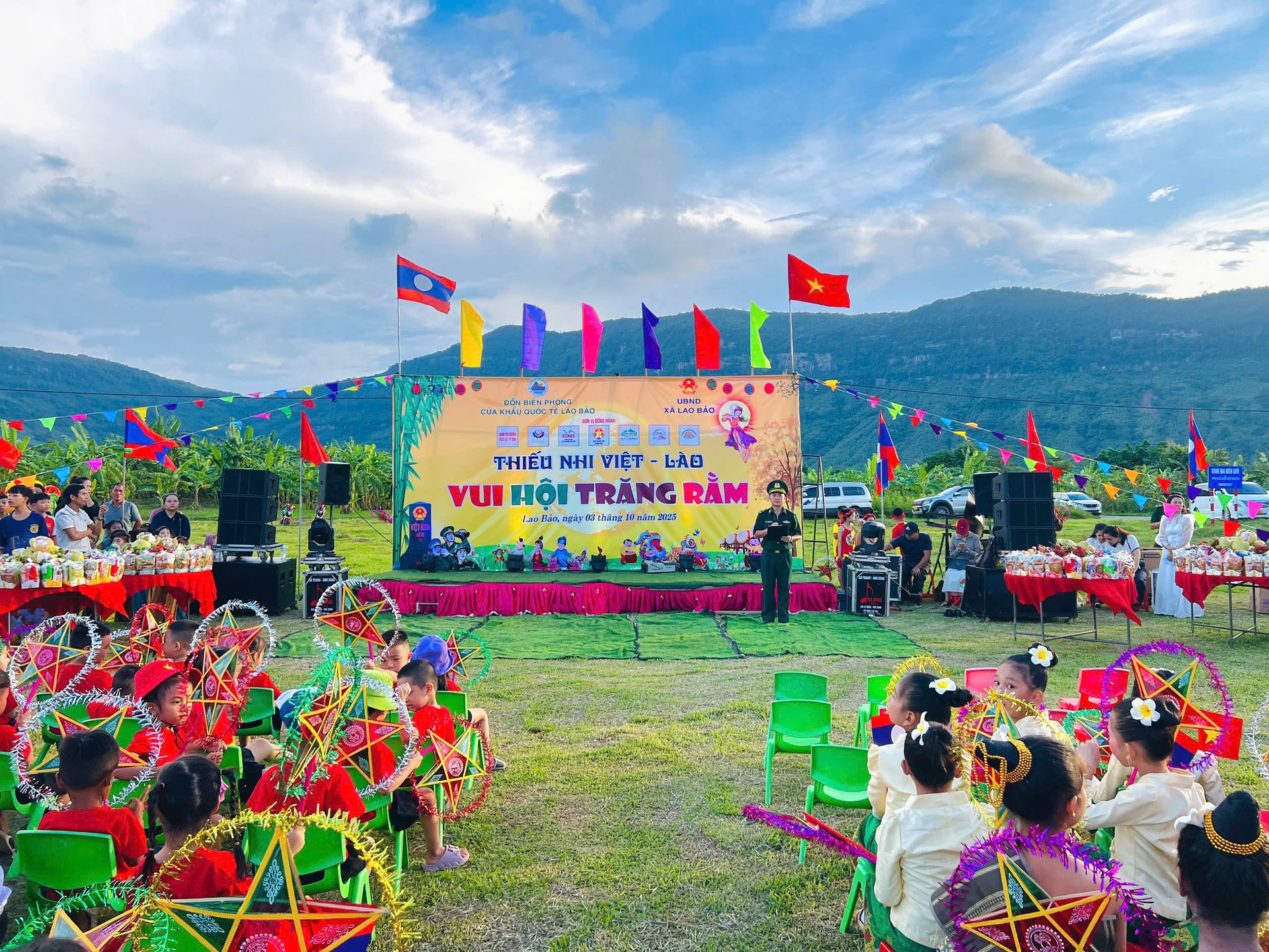 bien-phong-dem-hoi-trang-ram-3 bien-phong-dem-hoi-trang-ram-3.jpg