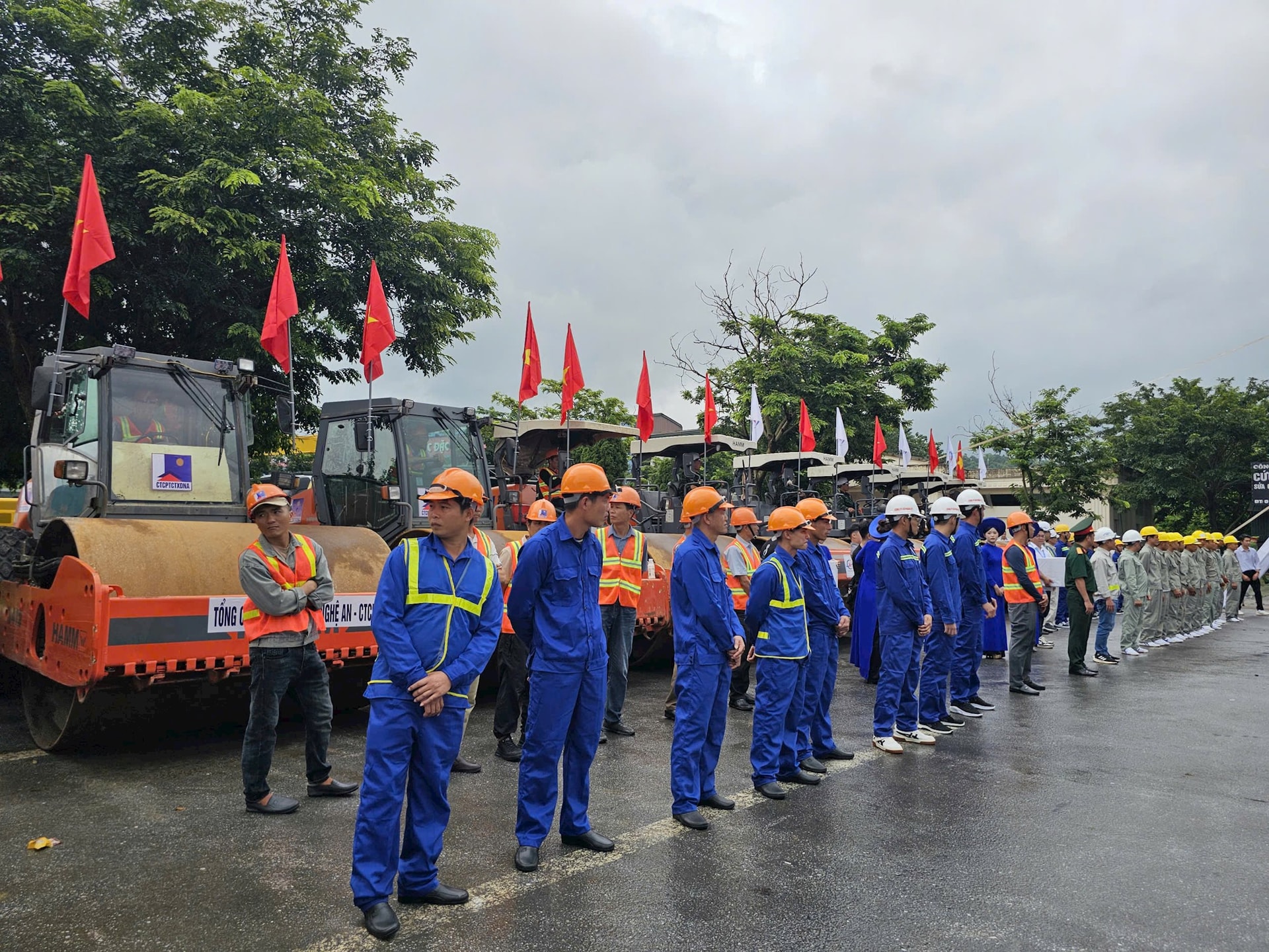 cong-nhan cong-nhan.jpg