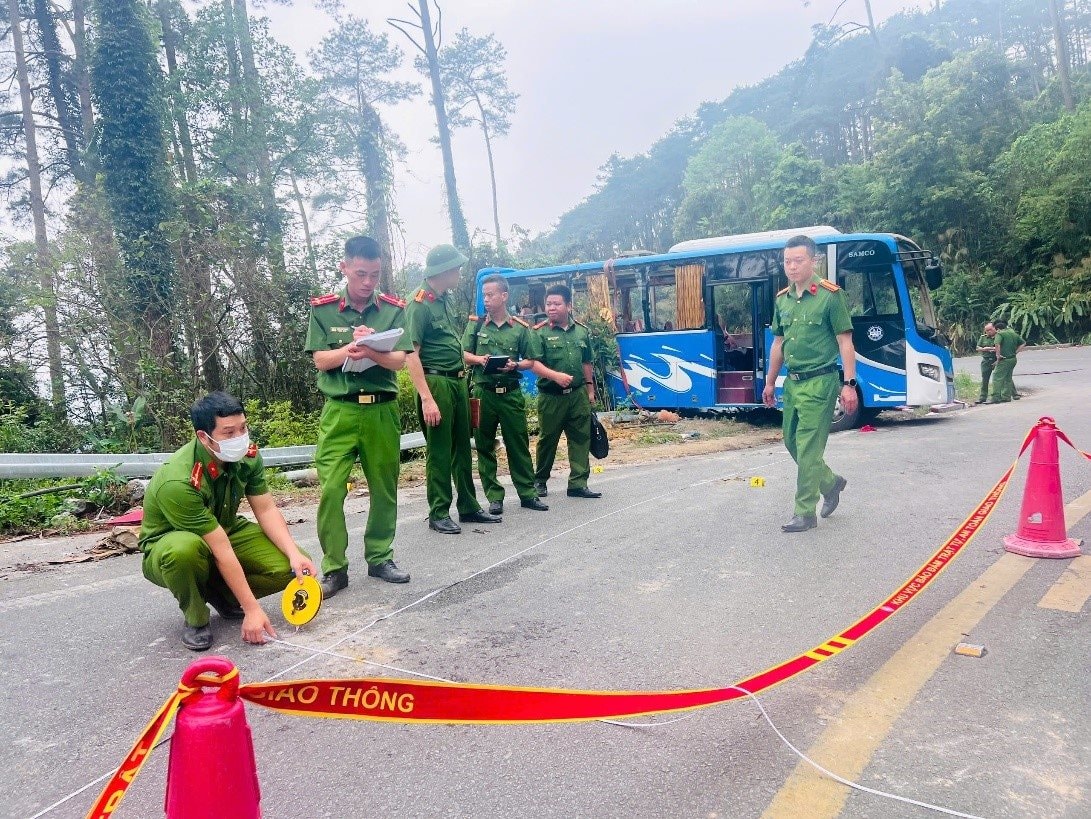 doanh-nghiep-van-tai-mat-xich-then-chot-trong-bao-dam-an-toan-giao-thong-anh-1 doanh-nghiep-van-tai-mat-xich-then-chot-trong-bao-dam-an-toan-giao-thong-anh-1.jpg