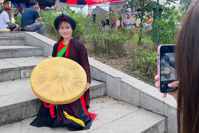 1995216311899087616-2