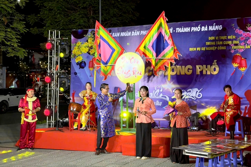 ho-hat-bai-choi-phuc-vu-nguoi-dan-dip-tet-2026