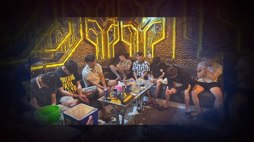 lan-ranh-do-mp4-snapshot-02-19-045