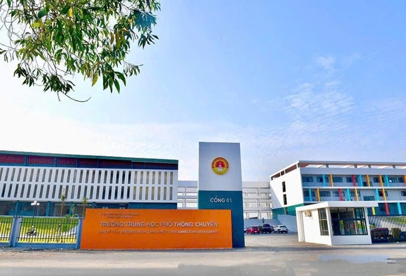 chuyen-tuyen-quang-gian-lan